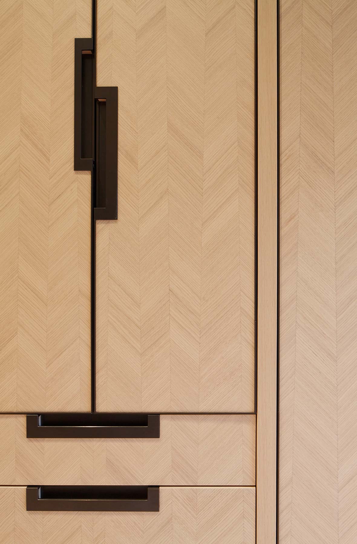 Joinery installation detail by Neova Installation.