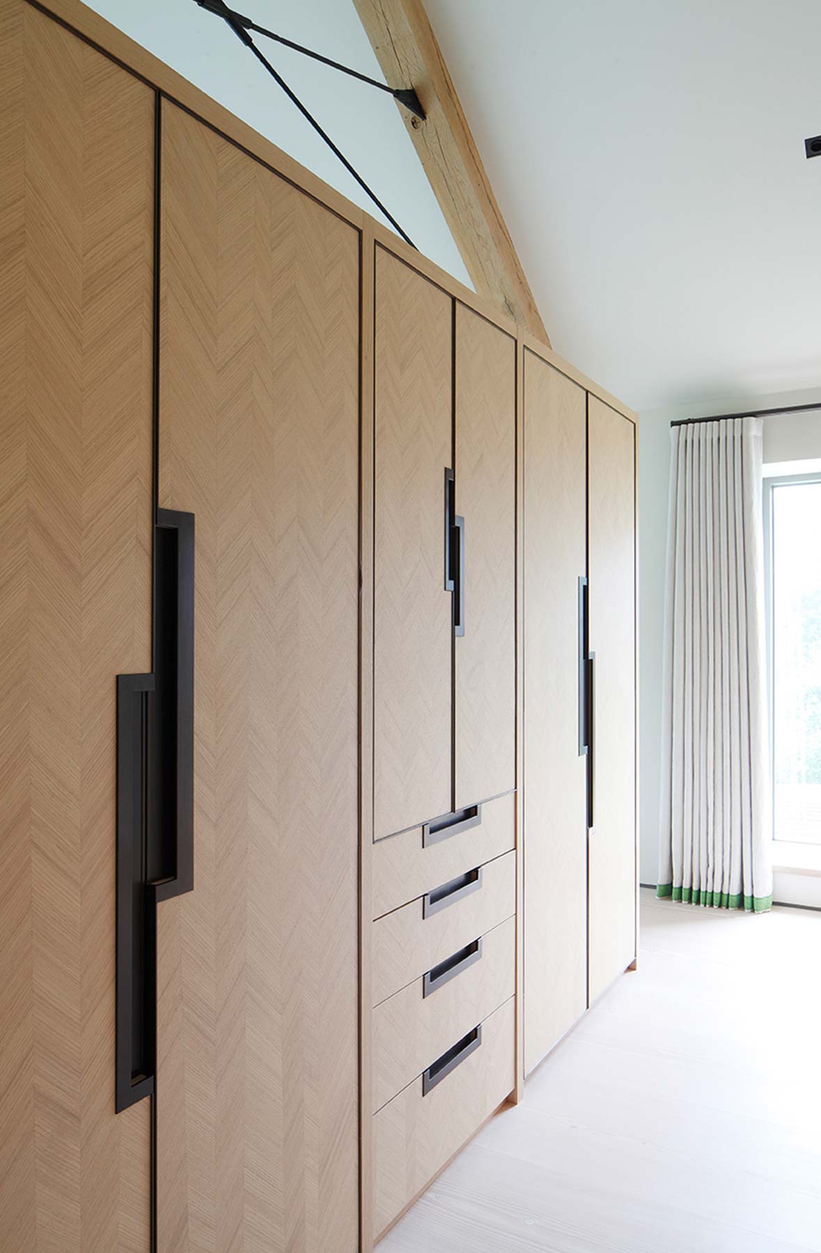 Joinery installation wardrobe by Neova Installation.